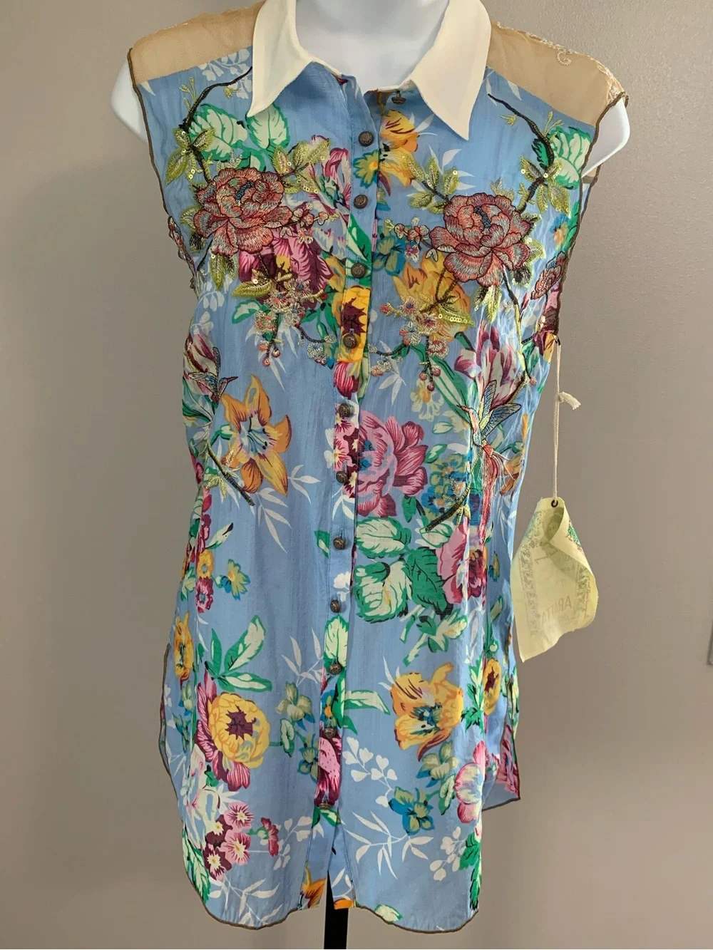 Aratta Silent Journey lightweight sleeveless